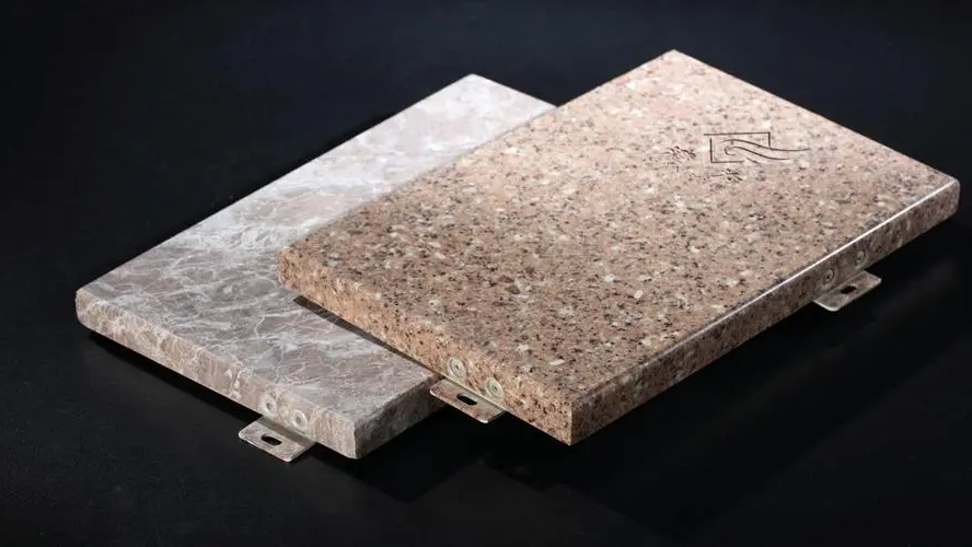 對比石材仿石紋鋁單板有什么優勢？鋁單板廠家