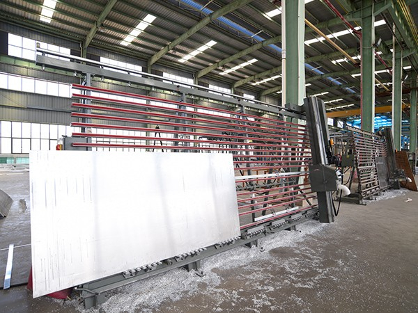 康科鋁單板：數控銑床