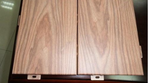 什么原因會(huì)導(dǎo)致鋁單板出現(xiàn)色差