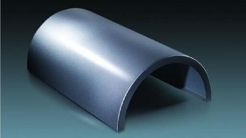 單曲鋁單板和雙曲鋁單板有什么不同